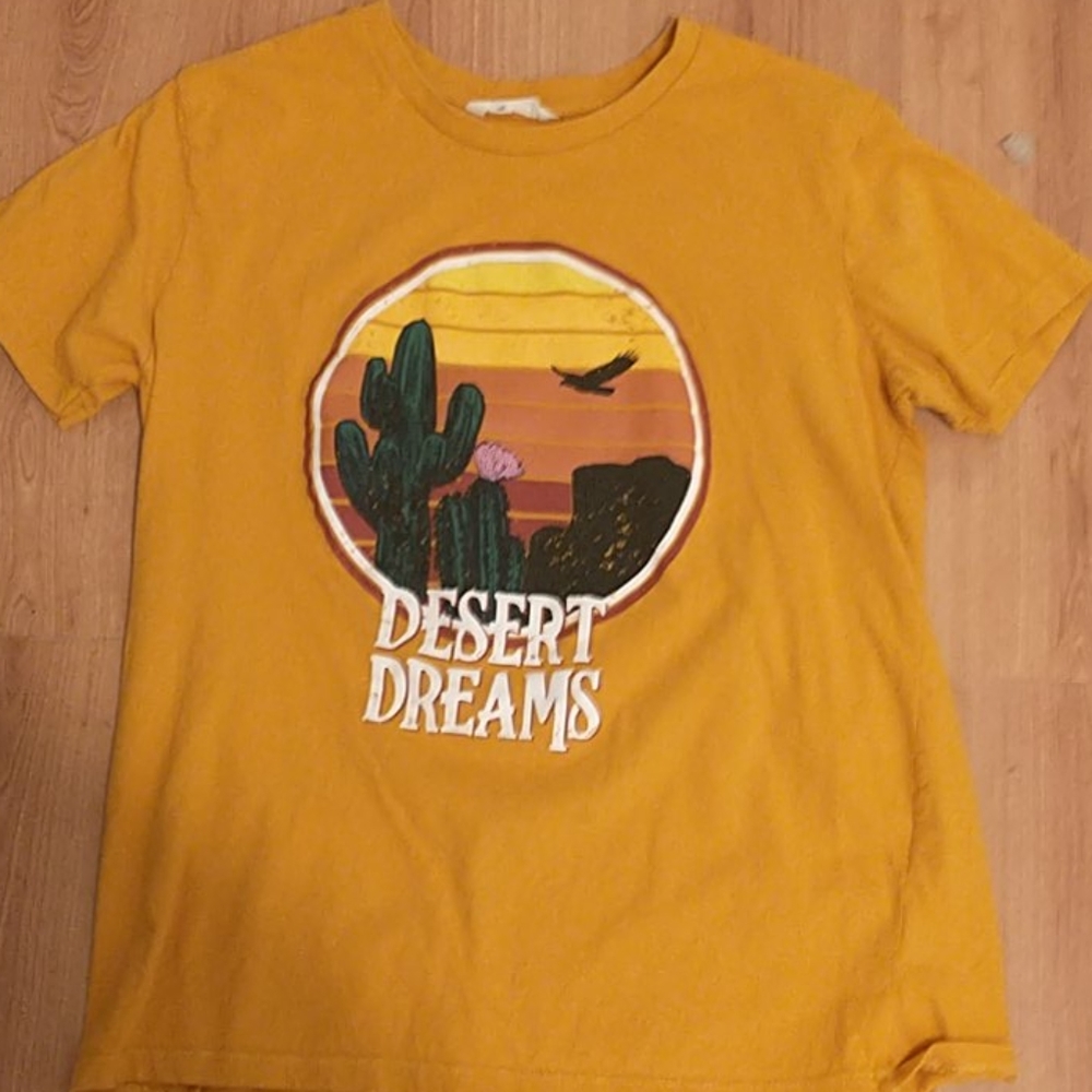 T-shirt with picture and writing